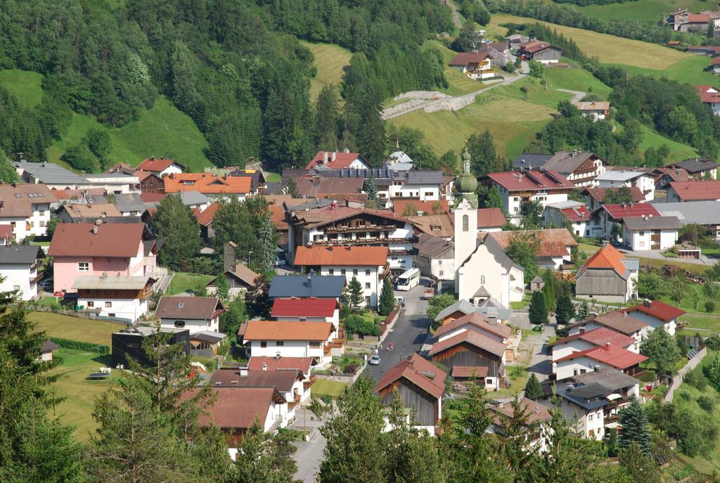 フリルシュHaus Schimpfoesslアパートメント エクステリア 写真