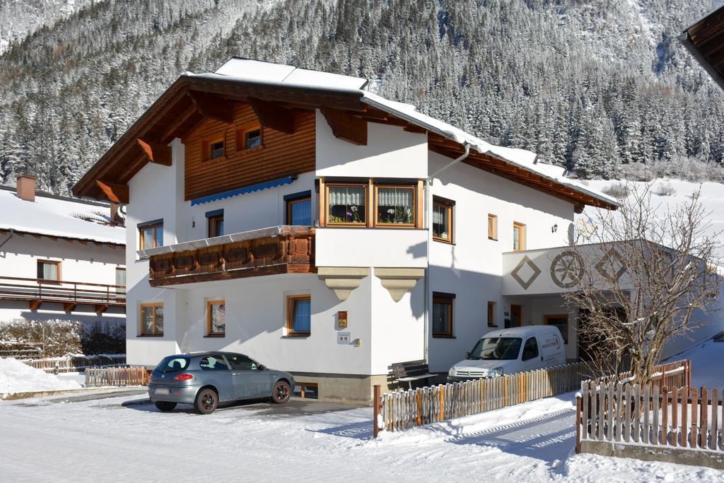 フリルシュHaus Schimpfoesslアパートメント エクステリア 写真